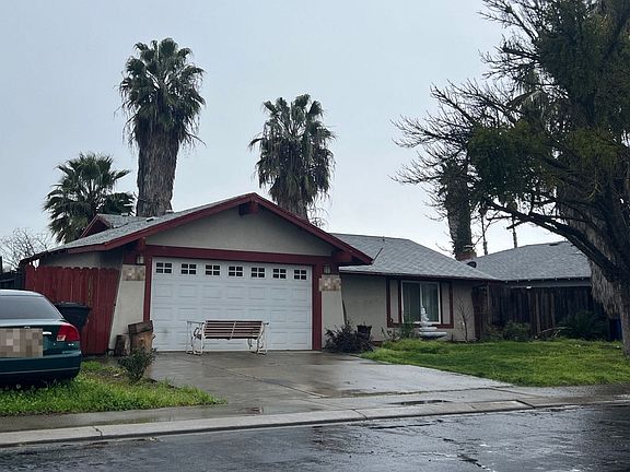 2nd image of 3204 Trudi Way