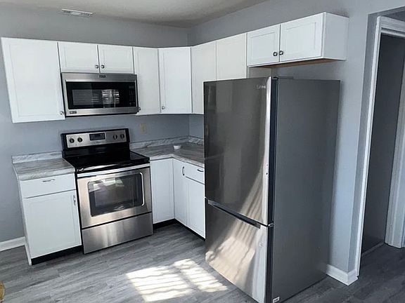 4th image of 2236 Cold Spring Rd