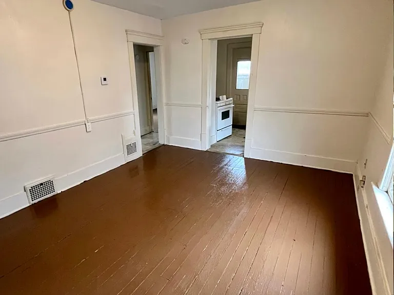 590 Schiller Ave #2 — Photo 5