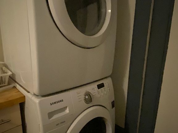 3rd image of 13 Essex St APT 4