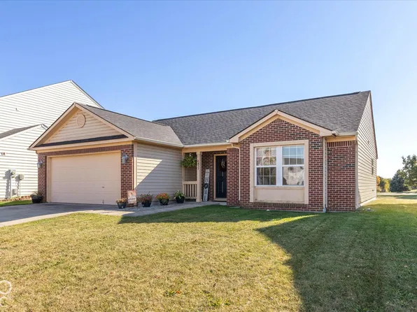 6437 Green Grass Ln, Whitestown, IN 46075