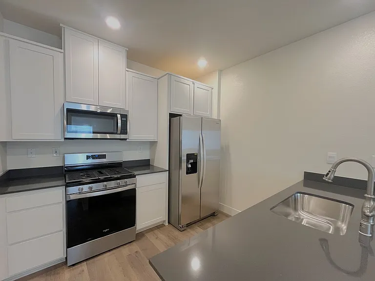 1612 Prancer St #3 — Photo 3