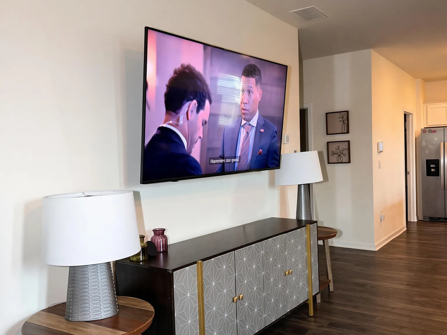 2 bed, 1.5 bath, 2400 sqft, $1,061 — Photo 4