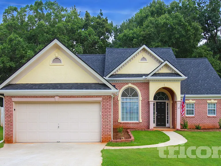 440 Pebble Blvd — Photo 1