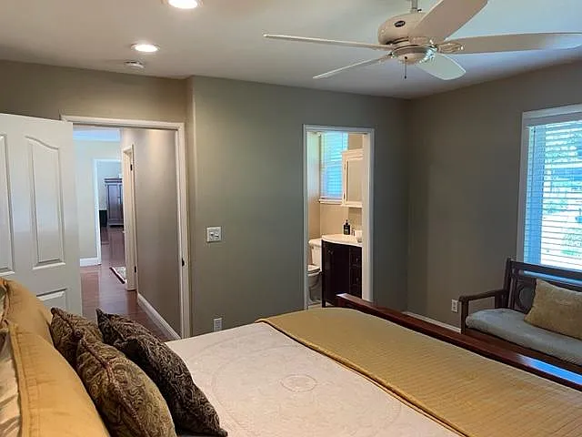 553 Bonita Ave — Photo 39