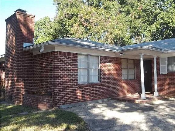 2nd image of 2815 Alvin Ln
