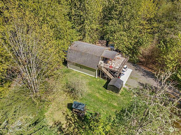 2nd image of 3919 S Bay Drive