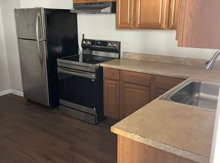 49 6th St, Derby, CT 06418