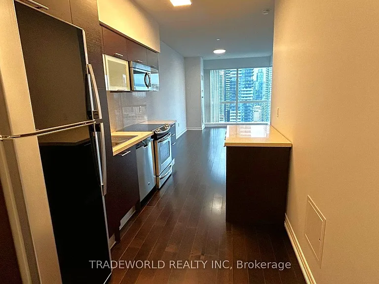 386 Yonge St #3101 — Photo 3
