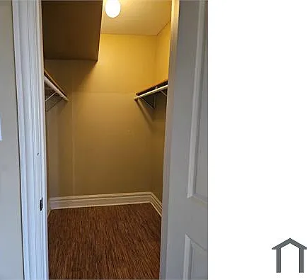4953 W Walton St — Photo 7