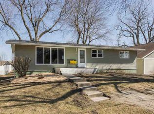 120 Summerhays St, Tiffin, IA 52340