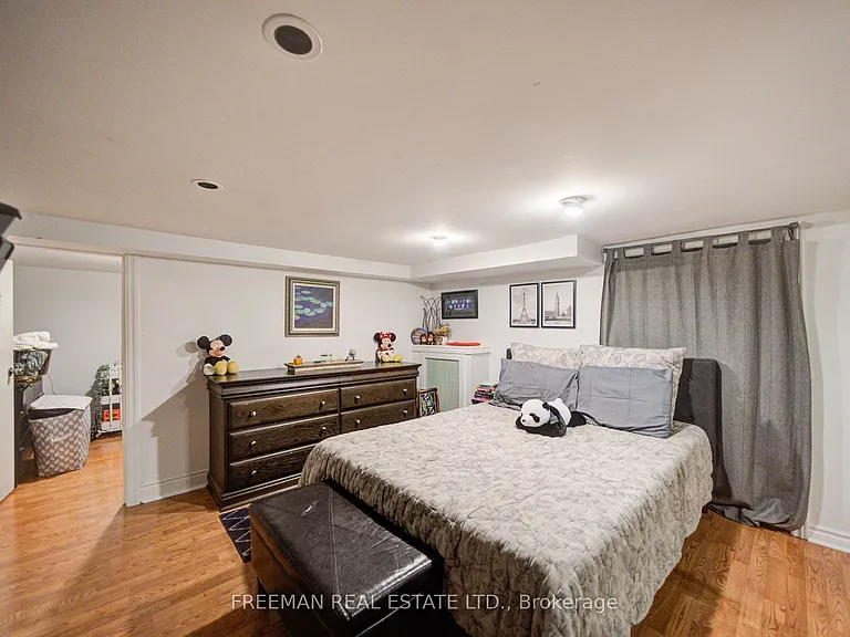 723 Euclid Ave #BASEMENT — Photo 25