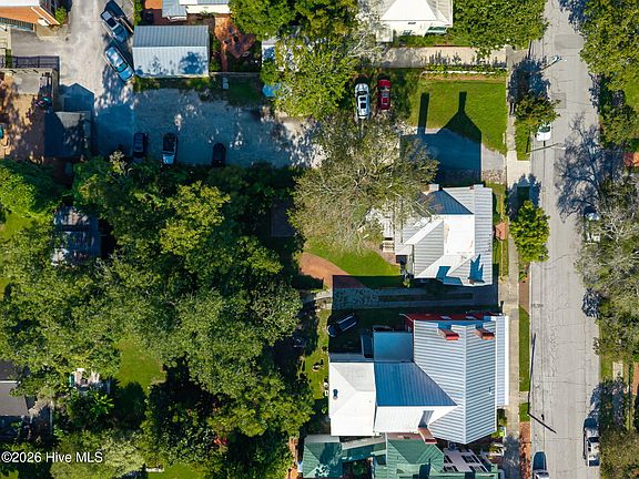 5th image of 311 Johnson Street