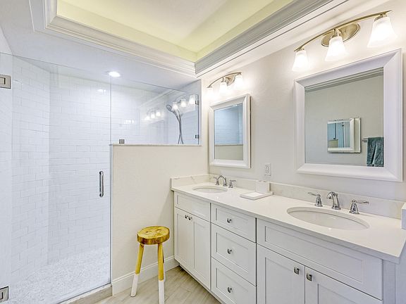 5th image of 58 N Collier Blvd APT 2210