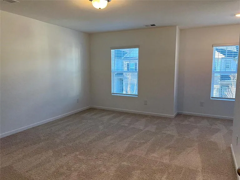 1391 Ben Park Way — Photo 12