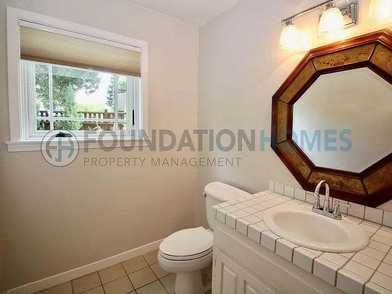 11 Glen Dr — Photo 16