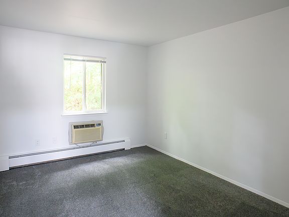 5th image of 600 Woodhills Dr APT 611