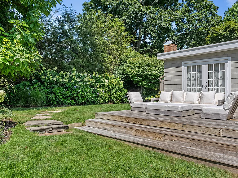 27 Moses Ln — Photo 16