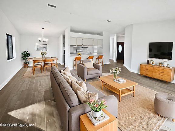 3rd image of 1295 BEAR RUN Boulevard