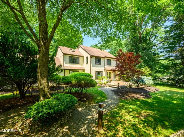 166 Willow Grove Drive, Lincroft, NJ 07738