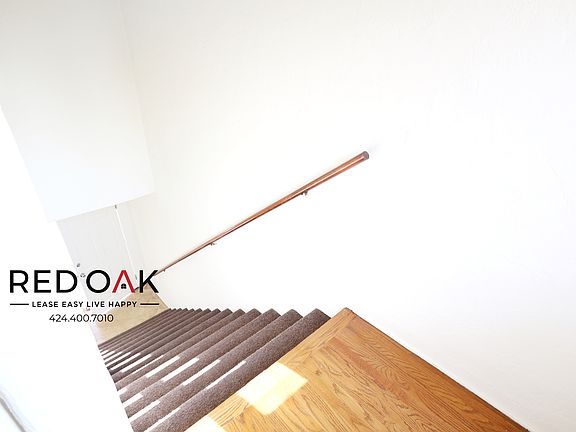 3rd image of 8206 Blackburn Ave #1/2