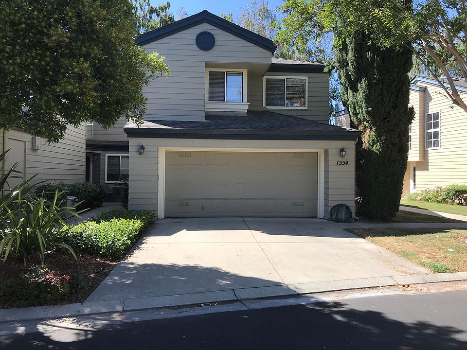1st image of 1554 Fairway Green Cir