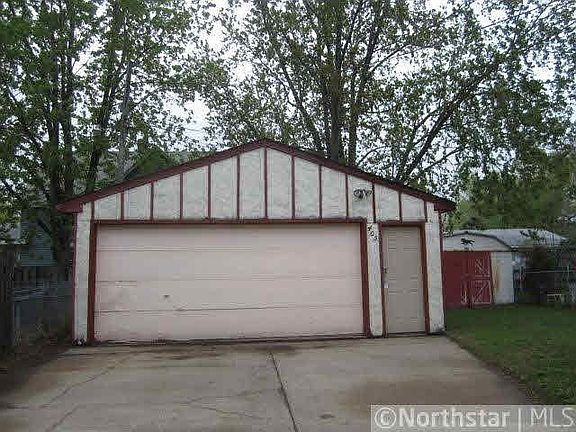 2nd image of 405 23rd Avenue NE