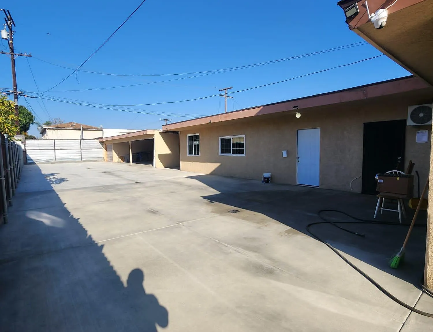 2729 Independence Ave — Photo 3
