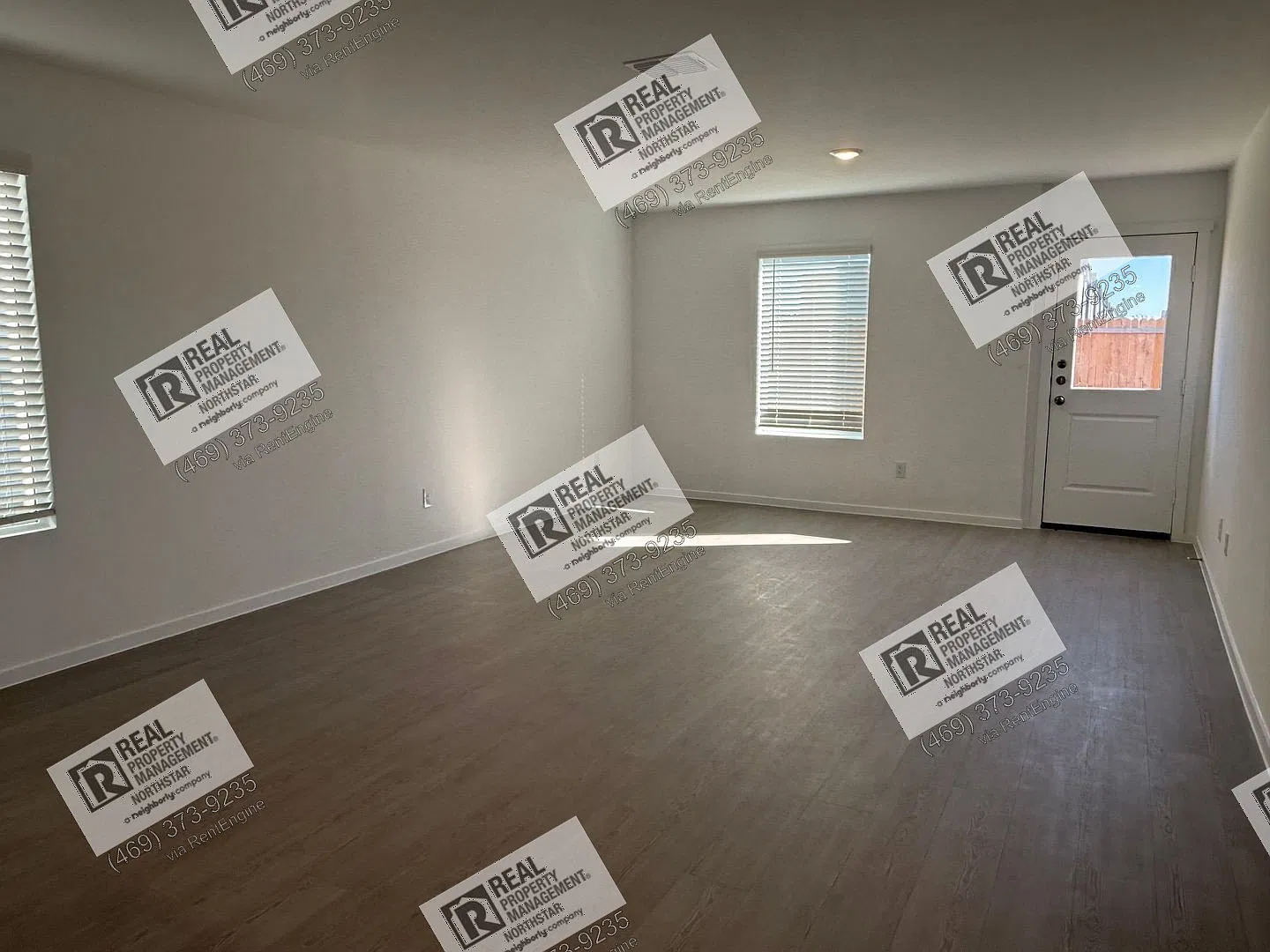 3 bed, 2.5 bath, 1360 sqft, $1,595 — Photo 4