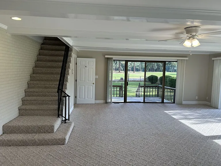 358 Country Club Rd — Photo 5