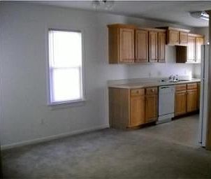 dining/kitchen