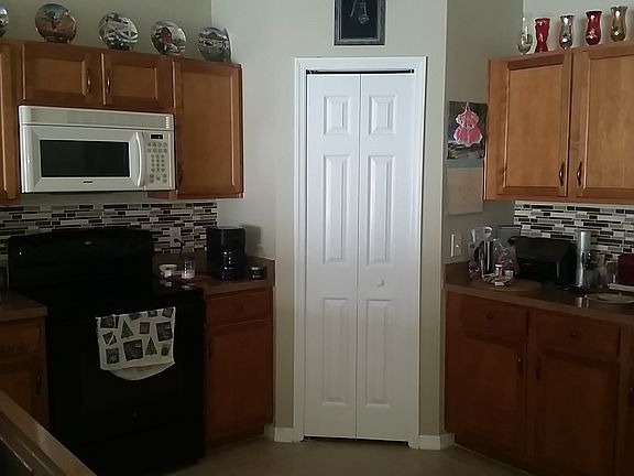 2nd image of 408 Magpie Ct