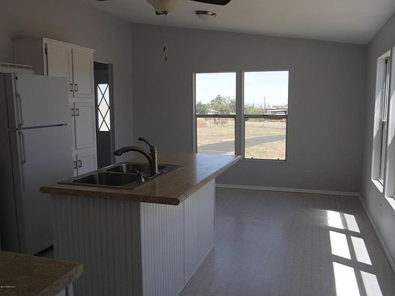 3rd image of 5114 S Santa Lucia Ave