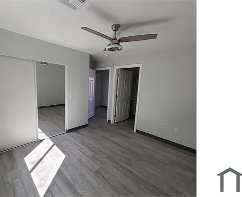 23 E Illini St #103 — Photo 2