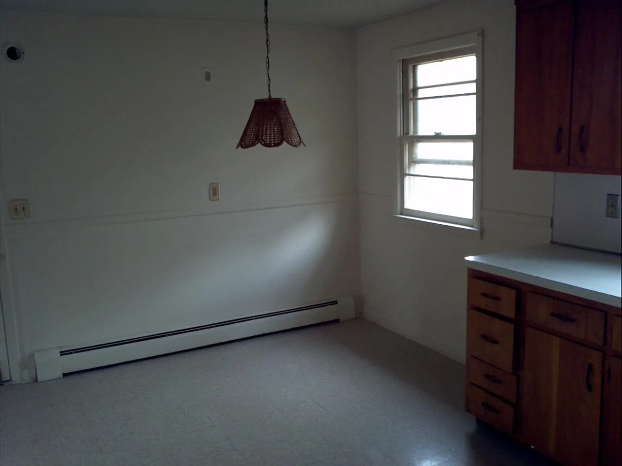 1 bed, 696 sqft, $1,325 — Photo 4