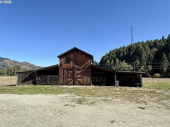 2nd image of 199 Brady Hill Ln