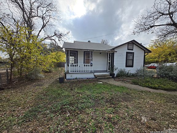 3rd image of 1518 Waverly