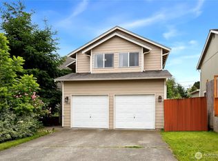 1114 E 57th St, Tacoma, WA