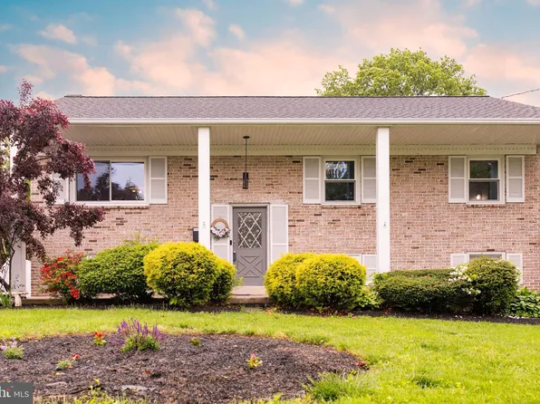 265 Julia Ave, Strasburg, PA 17579