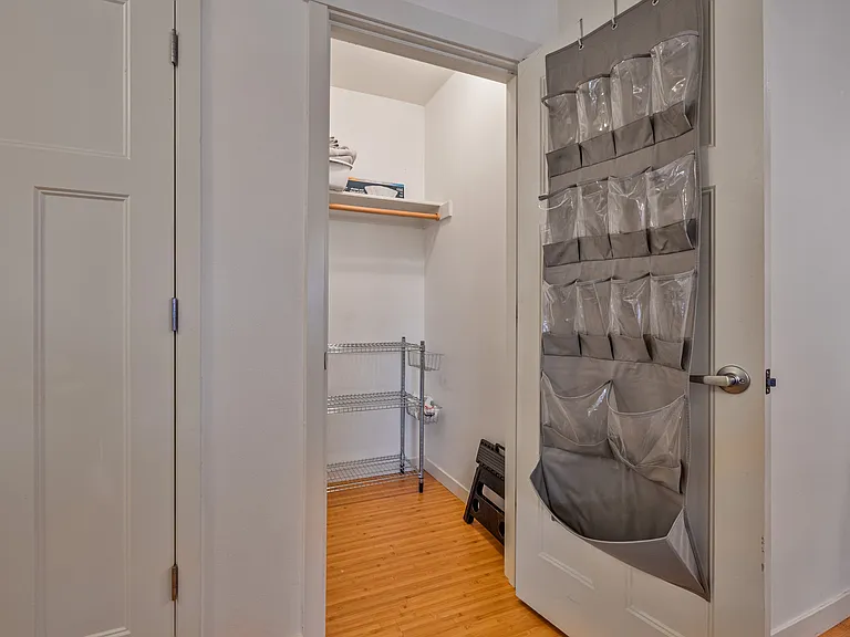 13915 SW Meridian St #108 — Photo 13