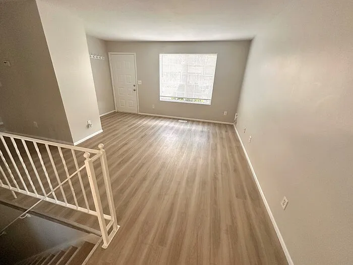 4 bed, 2.0 bath, 1423 sqft, $2,300 — Photo 4