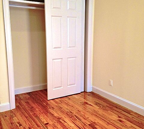 3rd image of 227 E 50th St APT 7