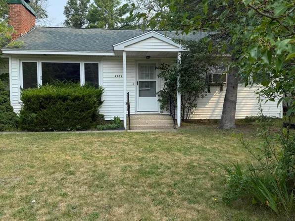 6206 Libby Rd, Grayling, MI 49738