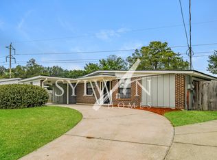 7641 Knoll Dr N, Jacksonville, FL 32221