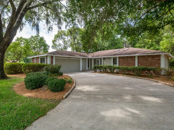 4 Sycamore Ct E, Homosassa, FL 34446