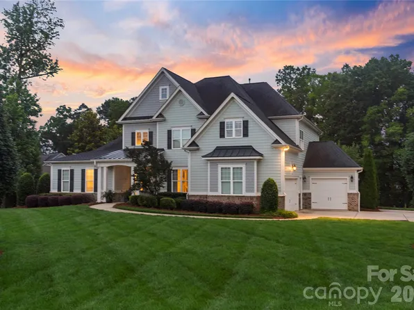 200 Seven Oaks Lndg, Belmont, NC 28012