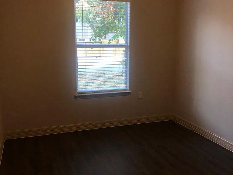 6503 Porter St — Photo 11
