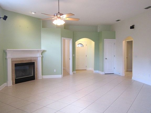 4th image of 1014 High Meadow Dr