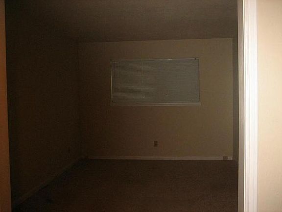 4th image of 7925 Larkspur Dr