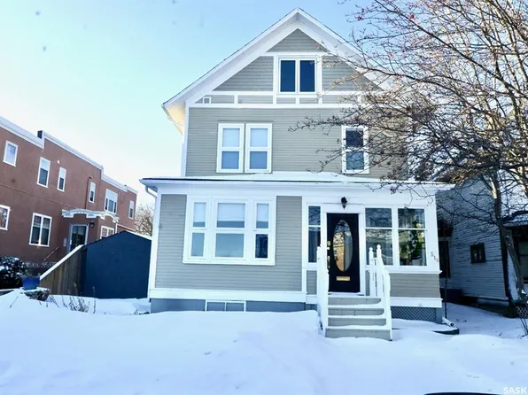 518 12th STREET E, Saskatoon, SK S7N 0H2